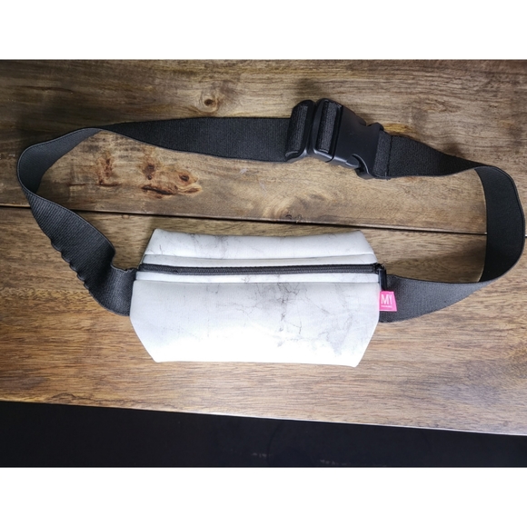 Workout Running Belt - Marble Design - Picture 1 of 4